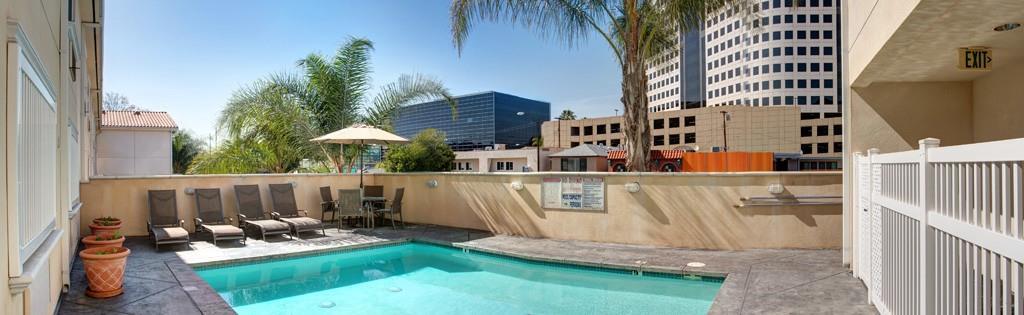 Best Western Plus Media Center Inn & Suites Burbank Exterior photo